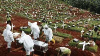 Foto: Kilas Balik 1 Tahun Corona di Indonesia