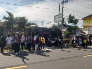 Kantor Bank Wonosobo Dirampok, Duit Rp 100 Juta Digondol Pelaku Kantor Bank Wonosobo Dirampok, Duit Rp 100 Juta Digondol Pelaku