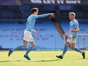 Guardiola Khawatir City Kolaps seperti Liverpool
