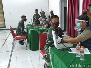 Ratusan Prajurit TNI di Ciamis-Kabupaten Bandung Jalani Vaksinasi Corona