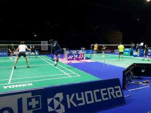 Tantangan Pebulutangkis RI Saat Latihan di Lapangan Swiss Open Tantangan Pebulutangkis RI Saat Latihan di Lapangan Swiss Open