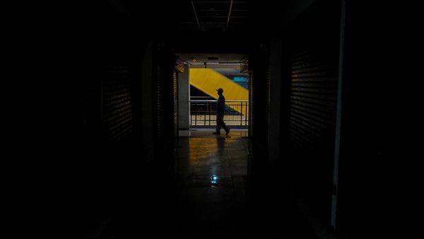 Setahun Corona, Pusat Perbelanjaan di Bandung Bertahan dari Pandemi