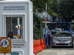 DKI Terapkan Tarif Mahal di 11 Parkiran buat Kendaraan Tak Lulus Uji Emisi