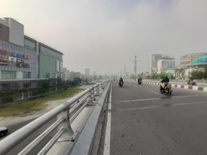 Riau Diselimuti Asap, Disdik Imbau Siswa Pakai Masker-Tak Aktivitas Luar Kelas Riau Diselimuti Asap, Disdik Imbau Siswa Pakai Masker-Tak Aktivitas Luar Kelas