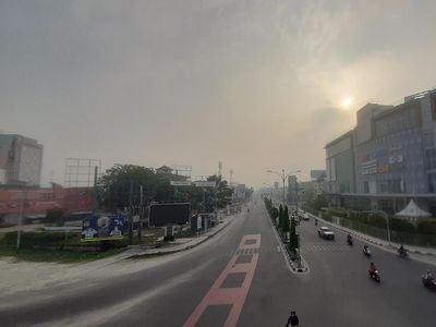 Potret Suasana Pekanbaru Diselimuti Kabut Asap Hari Ini