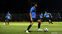 Sementara laga pertandingan Timnas U-22 melawan Bali United akan digelar pada Jumat (5/3) mendatang di Stadion Madya, Senayan.