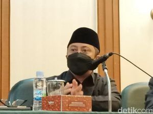 Begini Kondisi Rumah Ustaz Yusuf Mansur Usai Digeruduk Puluhan Orang Begini Kondisi Rumah Ustaz Yusuf Mansur Usai Digeruduk Puluhan Orang