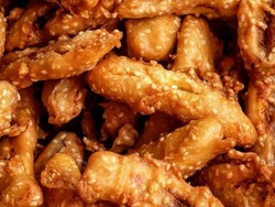 5 Tempat Beli Pisang Goreng Wijen yang Lagi Hits!