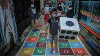 Cegah Anak Kecanduan Gadget Lewat Mural Permainan Tradisional