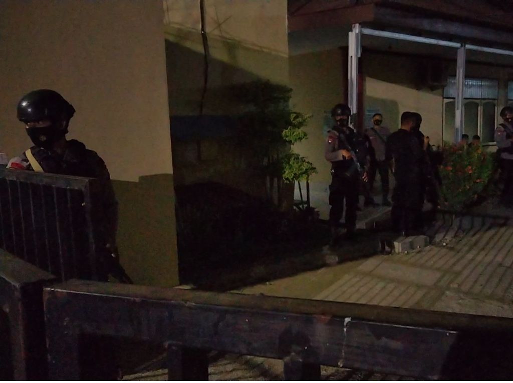 Baku Tembak dengan Kelompok MIT, Satu Anggota Polri Gugur Baku Tembak dengan Kelompok MIT, Satu Anggota Polri Gugur