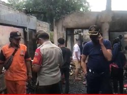 Jejak Kebakaran di Permukiman Padat Cakung: Rumah Hancur, Motor Gosong