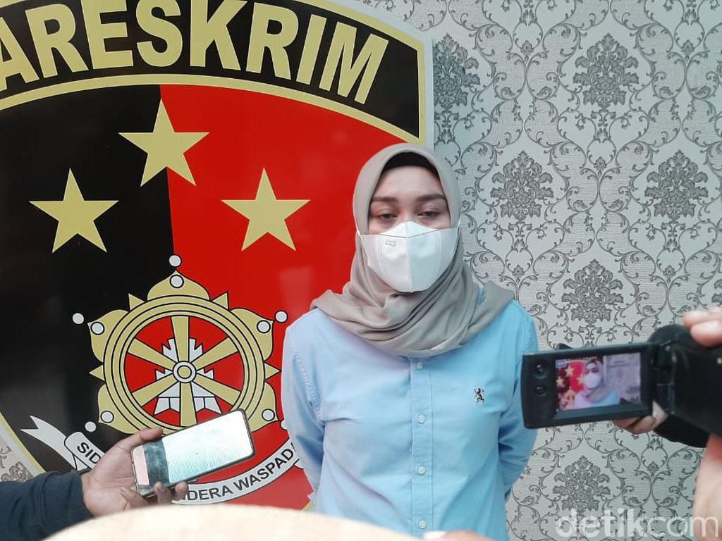 Perempuan Cantik Korban Pembunuhan di Kota Kediri Ternyata Masih di Bawah Umur Perempuan Cantik Korban Pembunuhan di Kota Kediri Ternyata Masih di Bawah Umur