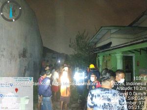 Kebakaran 2 Rumah Semipermanen di Medan Sumut, 1 Orang Tewas Terbakar