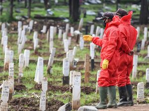 Kasus Meninggal COVID-19 RI Capai 100 Per Hari, Ini Kata Eks Petinggi WHO