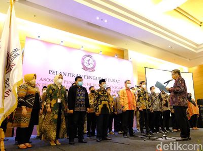Menko Polhukam Lantik Pengurus Asosiasi Pendekar Hukum Tata Negara
