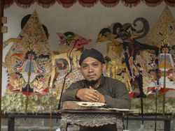 Ingin Lestarikan Wayang Kulit, Pria Bantul Gelar Karawitan Gratis