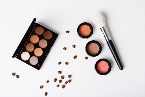 Berbagai Macam Produk Makeup