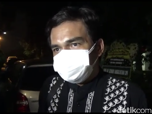 Teddy Syah Ceritakan Kronologi Rina Gunawan Terpapar COVID-19 Teddy Syah Ceritakan Kronologi Rina Gunawan Terpapar COVID-19
