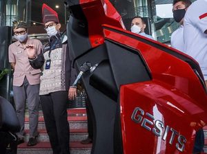 Mau Nyicil Motor Listrik Subsidi? Minimal Punya Gaji Segini Mau Nyicil Motor Listrik Subsidi? Minimal Punya Gaji Segini