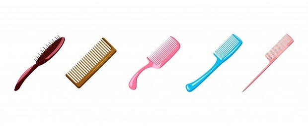 Sangat penting untuk memilih sisir dengan bijak. Segera setelah mengoleskan kondisioner, sisir rambut bergigi lebar secara perlahan sampai semua kusut hilang.