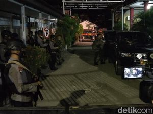 Satgas Madago Raya Baku Tembak Vs MIT di Poso, 1 Anggota Polri Gugur Satgas Madago Raya Baku Tembak Vs MIT di Poso, 1 Anggota Polri Gugur