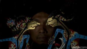 Turun Temurun Melestarikan Wayang Imogiri