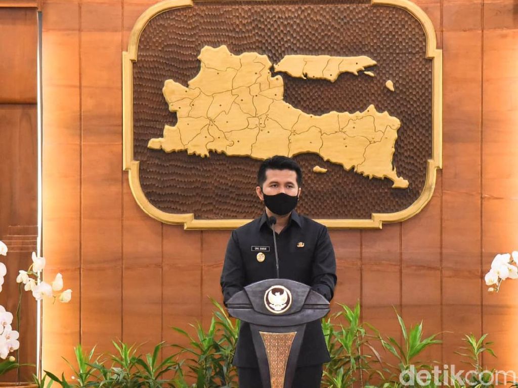 Setahun Corona, Wagub Emil Upayakan Kebangkitan Ekonomi Agar Tak Kontraksi Setahun Corona, Wagub Emil Upayakan Kebangkitan Ekonomi Agar Tak Kontraksi