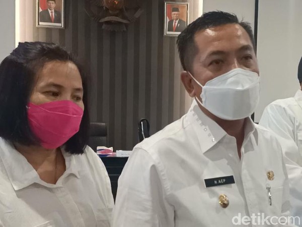 Wakil Bupati Karawang Aep Syaepuloh Wakil Bupati Karawang Aep Syaepuloh