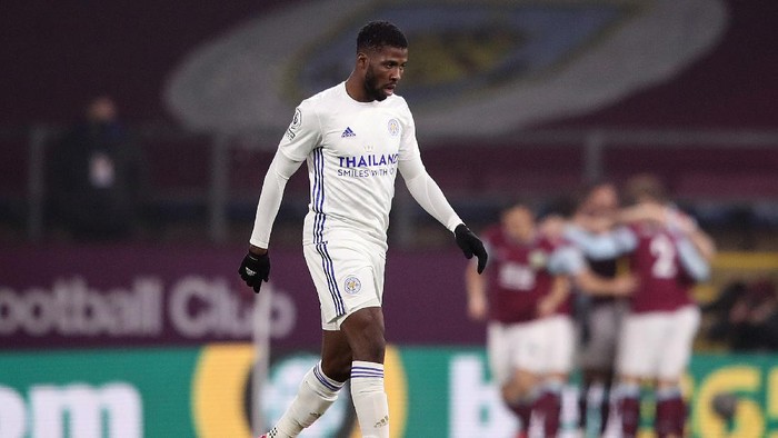 BURNLEY, ENGLAND - MARCH 03: Kelechi Iheanacho of Leicester City reacts to conceding their sides first goal scored by Matej Vydra of Burnley (not pictured) during the Premier League match between Burnley and Leicester City at Turf Moor on March 03, 2021 in Burnley, England. Sporting stadiums around the UK remain under strict restrictions due to the Coronavirus Pandemic as Government social distancing laws prohibit fans inside venues resulting in games being played behind closed doors. (Photo by Alex Pantling/Getty Images)