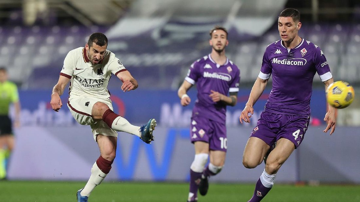 AS Roma menang 2-1 di markas Fiorentina dalam lanjutan Liga Italia (Foto: Getty Images/Gabriele Maltinti)