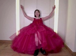 Rosamund Pike Terima Kasih pada Publik AS atas Komedi Gelap I Care a Lot