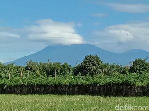 Erupsi Gunung Raung Terus Menurun Namun Statusnya Masih Waspada