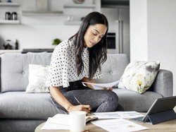 Contoh Kalimat Efektif dengan Ciri dan Cara Membuatnya