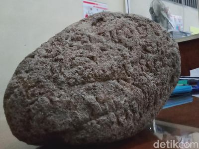 Ini Batu Misterius Berukir Mirip Tulisan yang Ditemukan di Klaten