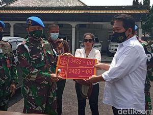 Aksi Wanita Bandung Pamer Pelat Dinas TNI Palsu Berujung Dijemput Denpom Aksi Wanita Bandung Pamer Pelat Dinas TNI Palsu Berujung Dijemput Denpom