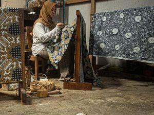 Terpopuler: Batik Ternyata Singkatan Dua Kata Terpopuler: Batik Ternyata Singkatan Dua Kata