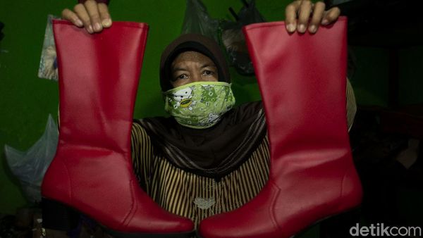 Kerajinan Kulit Manding Bantul Bertahan di Masa Pandemi