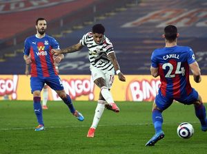 Gary Neville Nyinyirin Marcus Rashford