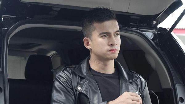 8 Pesona Polisi Ganteng Viral yang Bikin Kaum Hawa Klepek-klepek