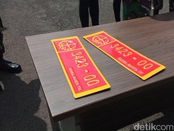 Wanita Bandung Beli Pelat Dinas TNI Palsu Seharga Rp 1,5 Juta