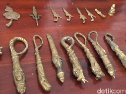 Bocah di Lumajang Temukan Puluhan Benda Pusaka Saat Bermain