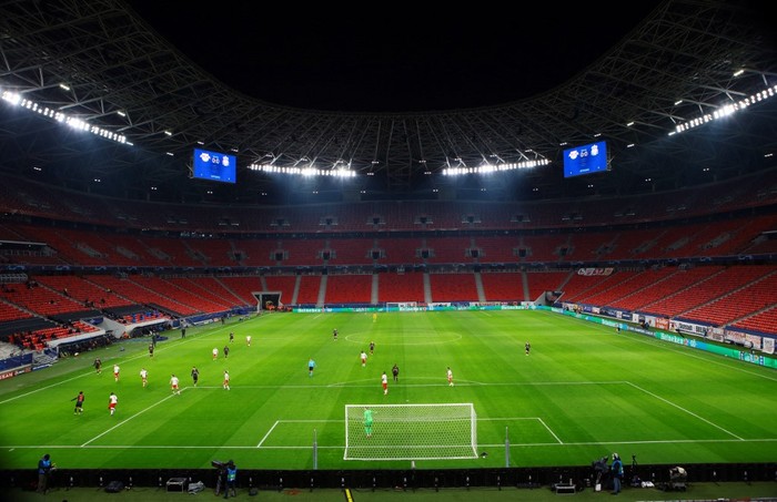General view during the UEFA Champions League round of 16 first leg football match between RB Leipzig and FC Liverpool at the Puskas Arena in Budapest on February 16, 2021. (Photo by Ferenc ISZA / AFP)