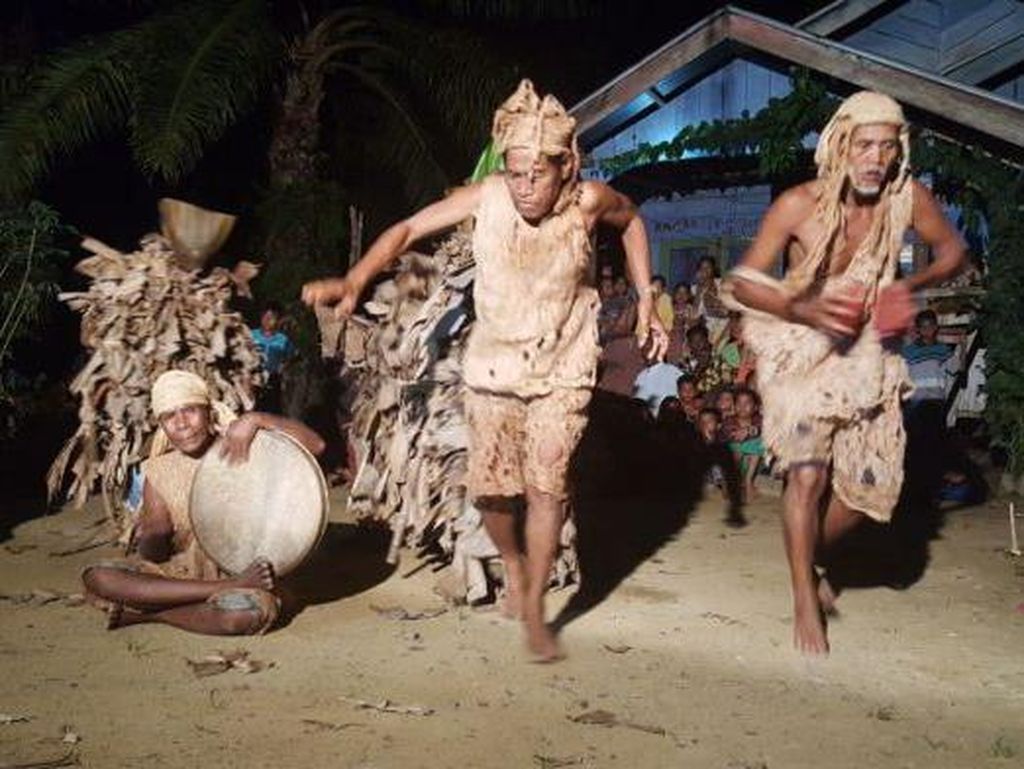 Ada di Pedalaman Riau, Suku Bonai yang Hidup Berdampingan dengan Alam Ada di Pedalaman Riau, Suku Bonai yang Hidup Berdampingan dengan Alam