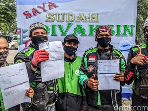 Jokowi Targetkan 40 Juta Orang Divaksinasi Hingga Bulan Juni