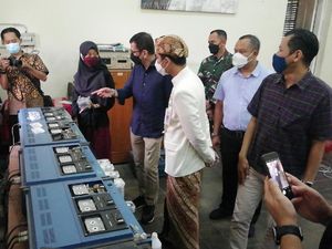 Gibran & Wishnutama Blusukan ke Perusahaan Rekaman Pertama RI, Ngapain Ya?