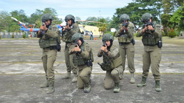 Potret 6 Polwan Gabung Satgas Nemangkawi Siap Tindak KKB Papua