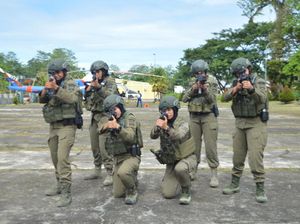 Potret 6 Polwan Gabung Satgas Nemangkawi Siap Tindak KKB Papua