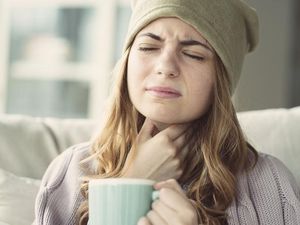 10 Cara Menghilangkan Lendir di Tenggorokan dengan Perawatan Rumahan 10 Cara Menghilangkan Lendir di Tenggorokan dengan Perawatan Rumahan