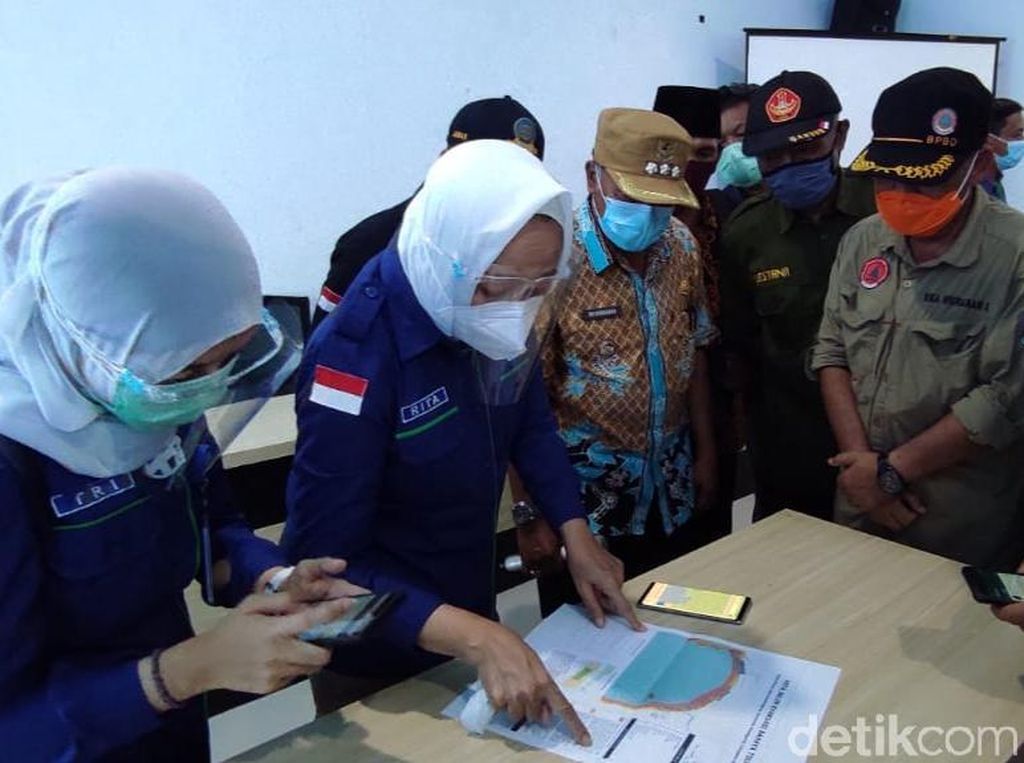 BMKG Peringatkan Potensi Tsunami 18 Meter di Banyuwangi BMKG Peringatkan Potensi Tsunami 18 Meter di Banyuwangi