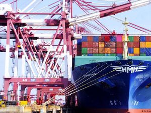 China Targetkan Pertumbuhan PDB Lebih dari 6% di Tahun 2021